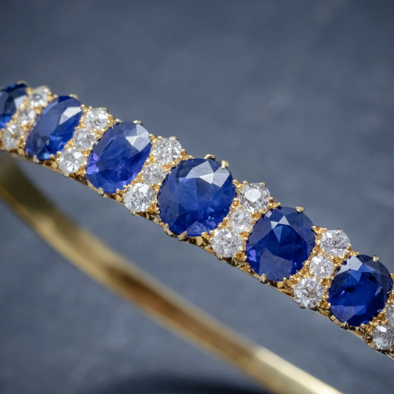 Antique Victorian Sapphire Diamond Bangle 18Ct Gold 5.46Ct Of Natural Sapphire With Cert