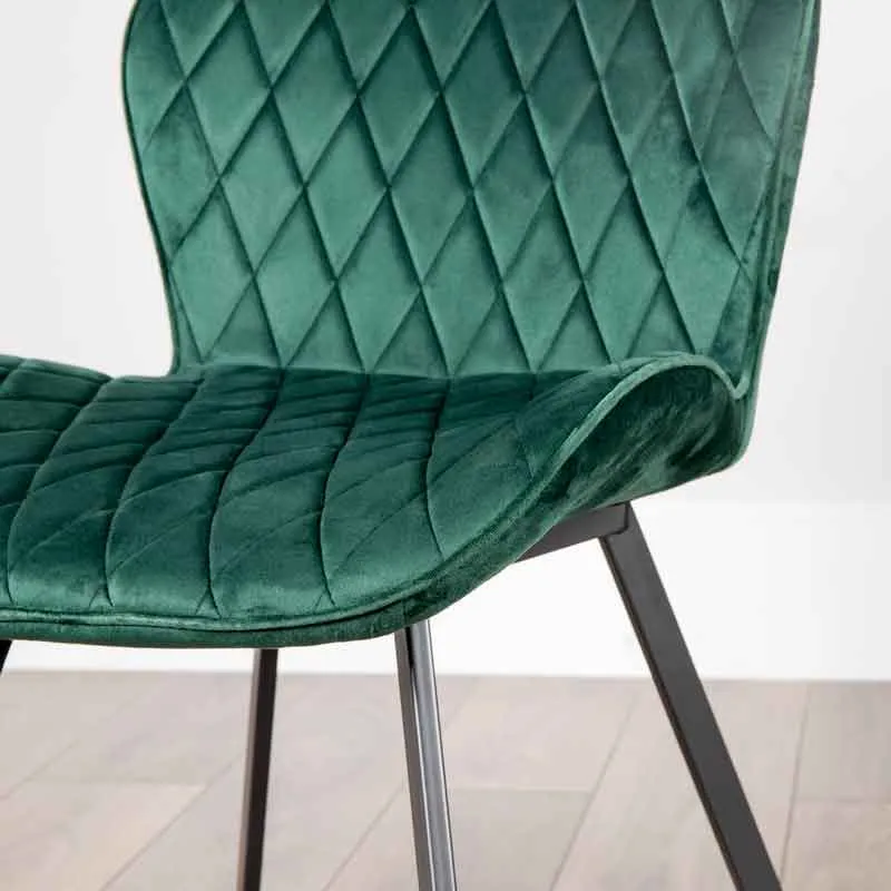 Lincoln Extending Table with 6 Vancouver Emerald Chairs